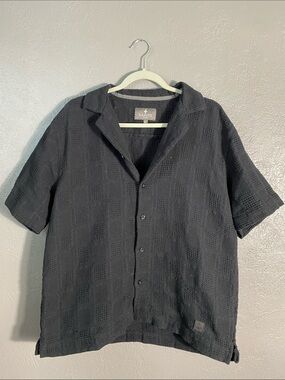 Saints Studio Men's Camp Shirt L Black Textured Button Up Resort Cabana Casual